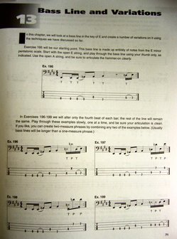 Musicians Institute: Alex Sklarevski - Bass Playing Techniques (Book)